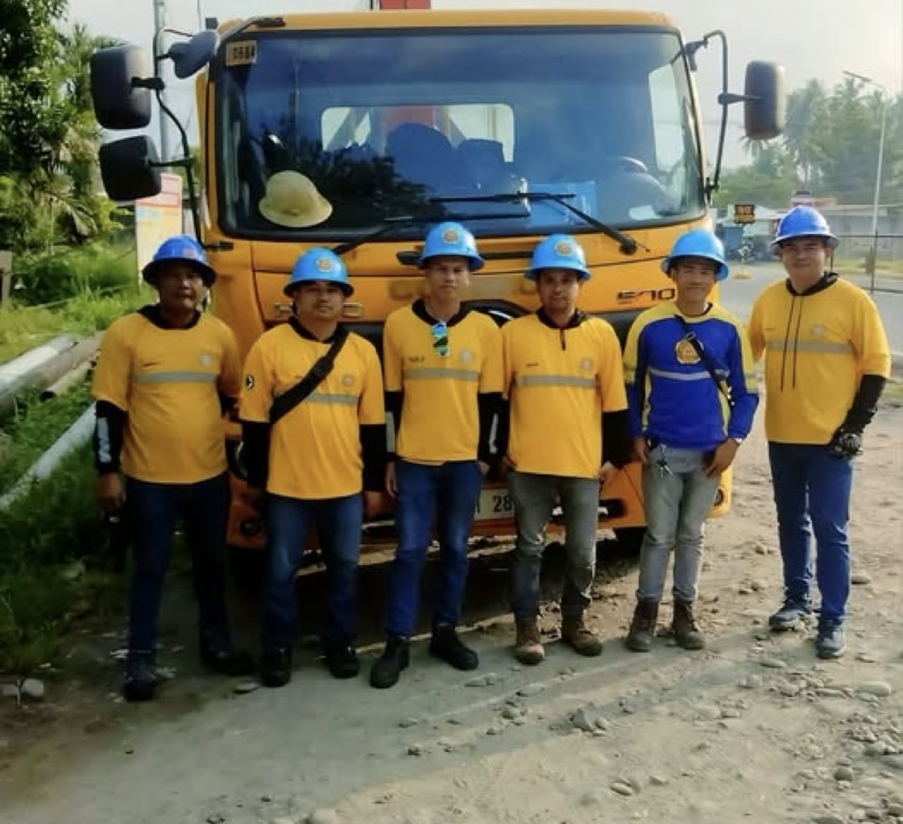Cotelco sends linemen to aid power restoration in quake-hit GenSan