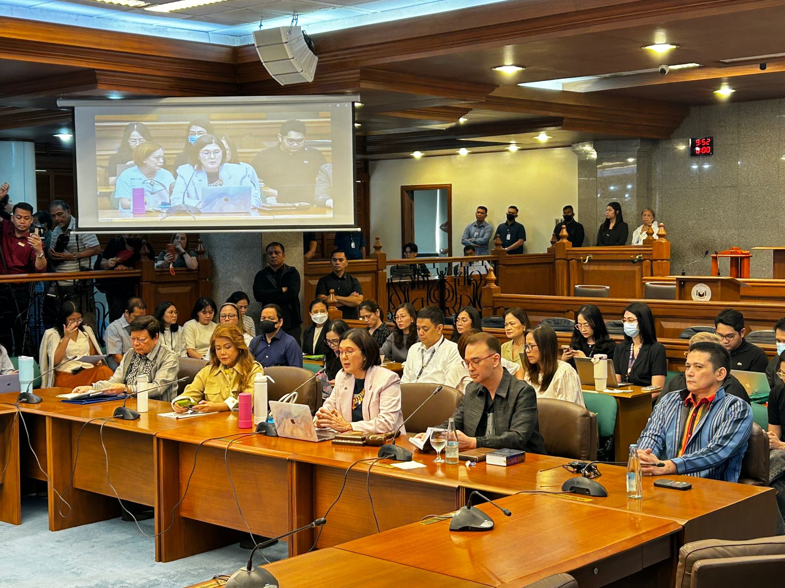 WATCH: Alan Cayetano-led bloc proceeds with blue ribbon hearing