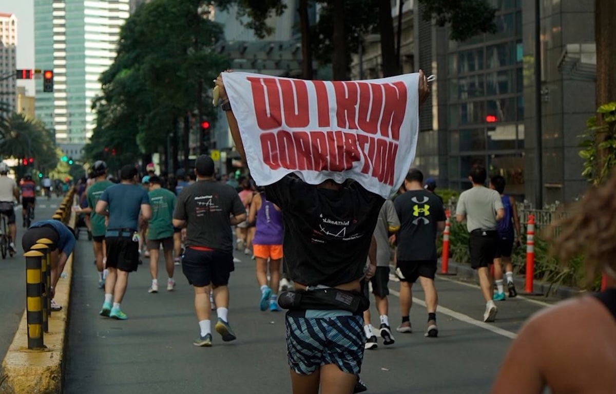 Ayala anti-corruption runners urge immediate VP Sara Duterte trial
