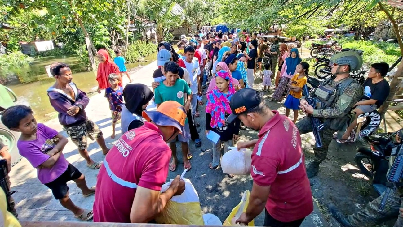 4,000 pamilya ang apektado ng pagbaha sa bayan ng Maguindanao del Sur 4,000 pamilya ang apektado ng pagbaha sa bayan ng Maguindanao del Sur