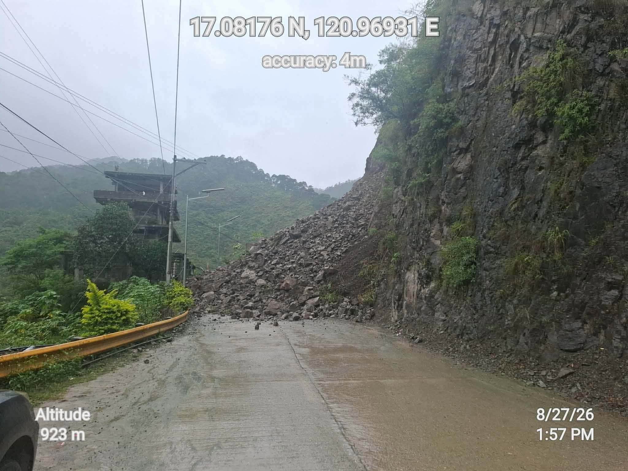 Baguio-Bontoc Road in Mountain Province due to landslide
