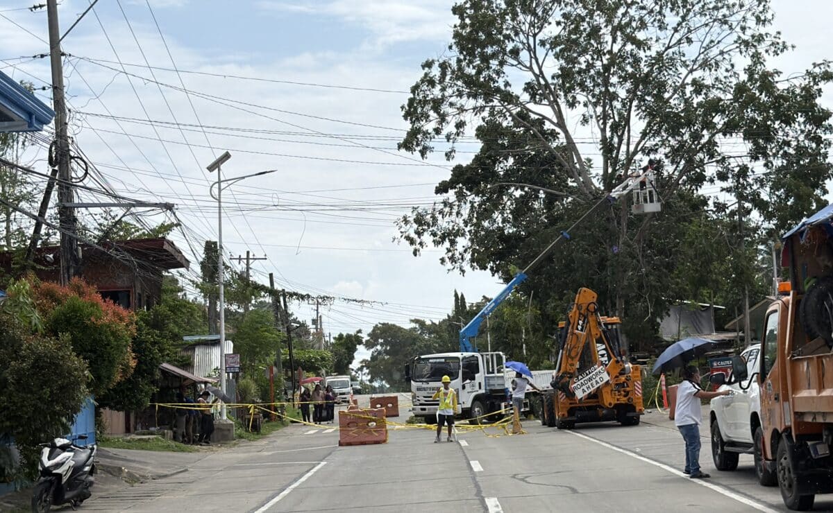Part of Bohol national highway closed after Baclayon road sinks