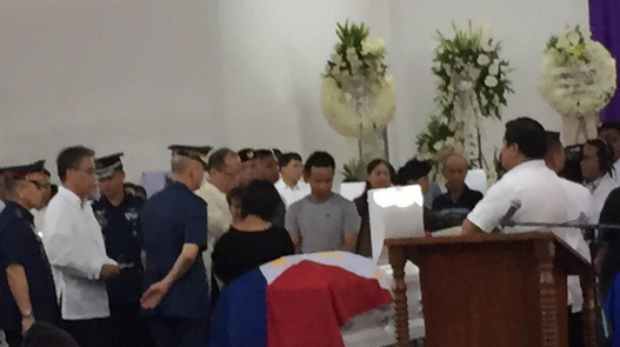 Aquino arrives at necrological services for slain SAF 44 | Inquirer News