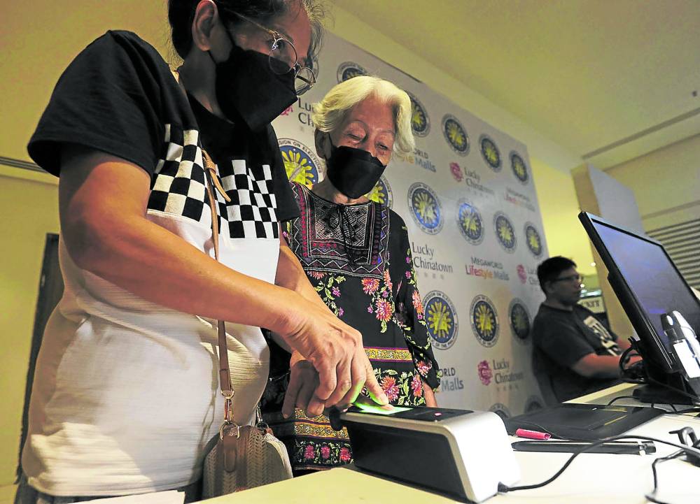 Local poll execs in Julian-hit areas can extend voter registration – Comelec