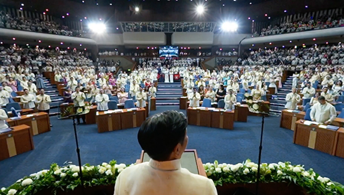 Marcos stresses PH vulnerability to climate change in 3rd Sona