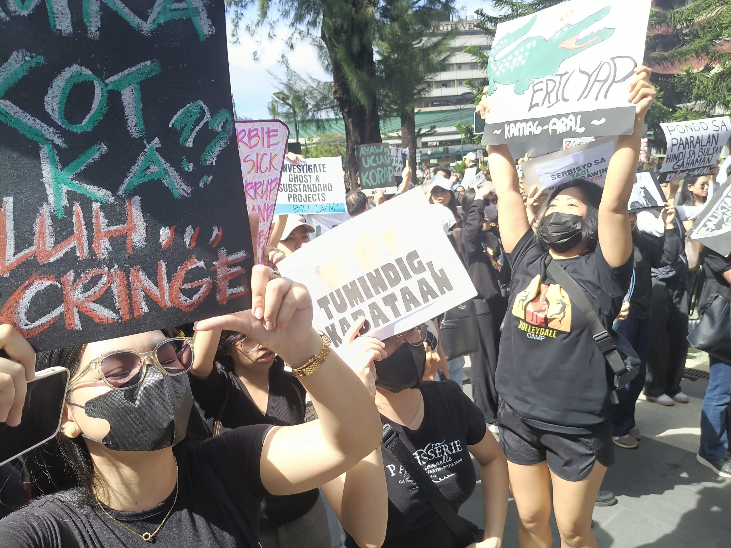 Hundreds of Baguio students join march vs corruption
