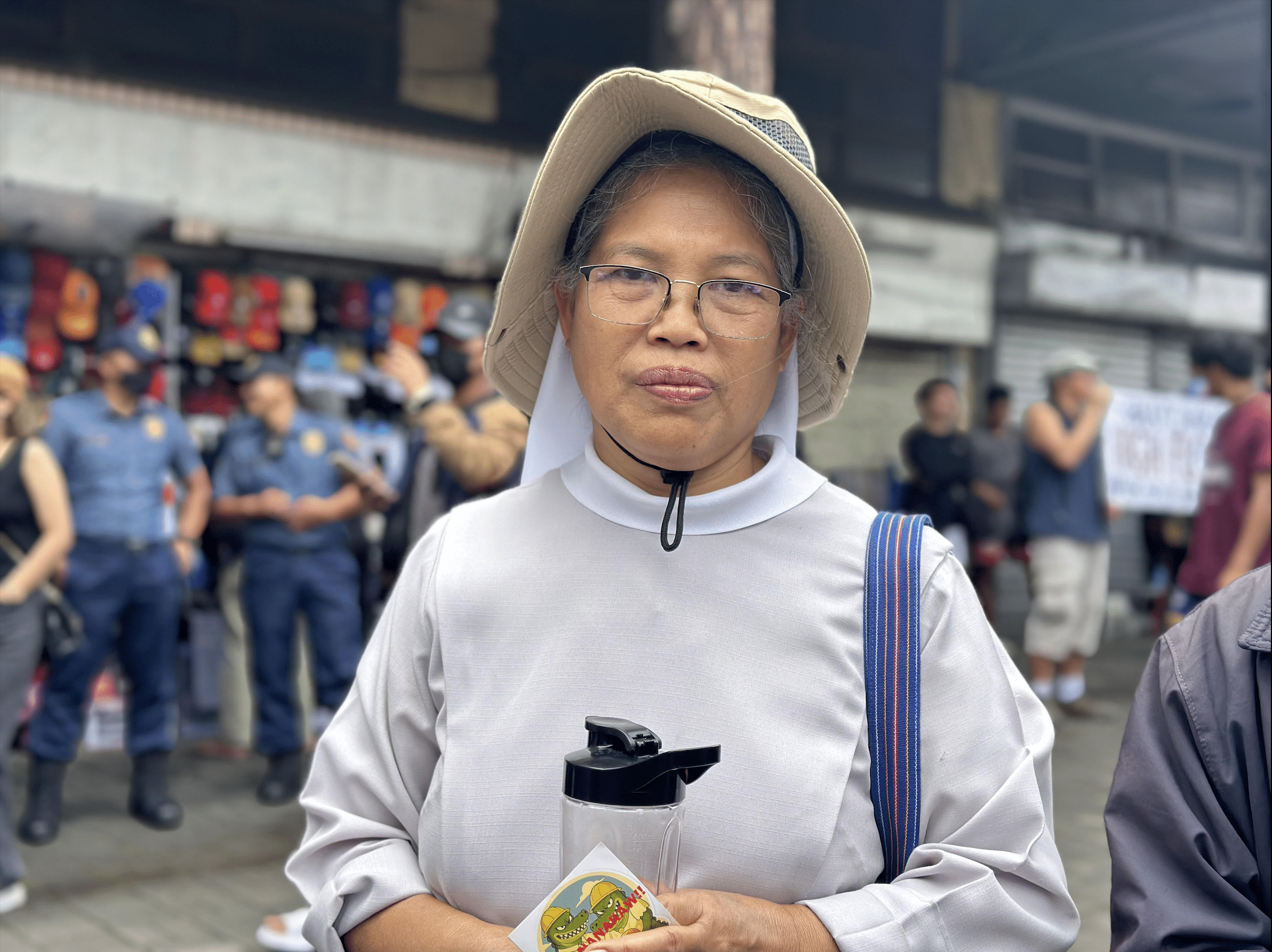 Nun resumes protesting in street after fighting dictatorship 40 years ago