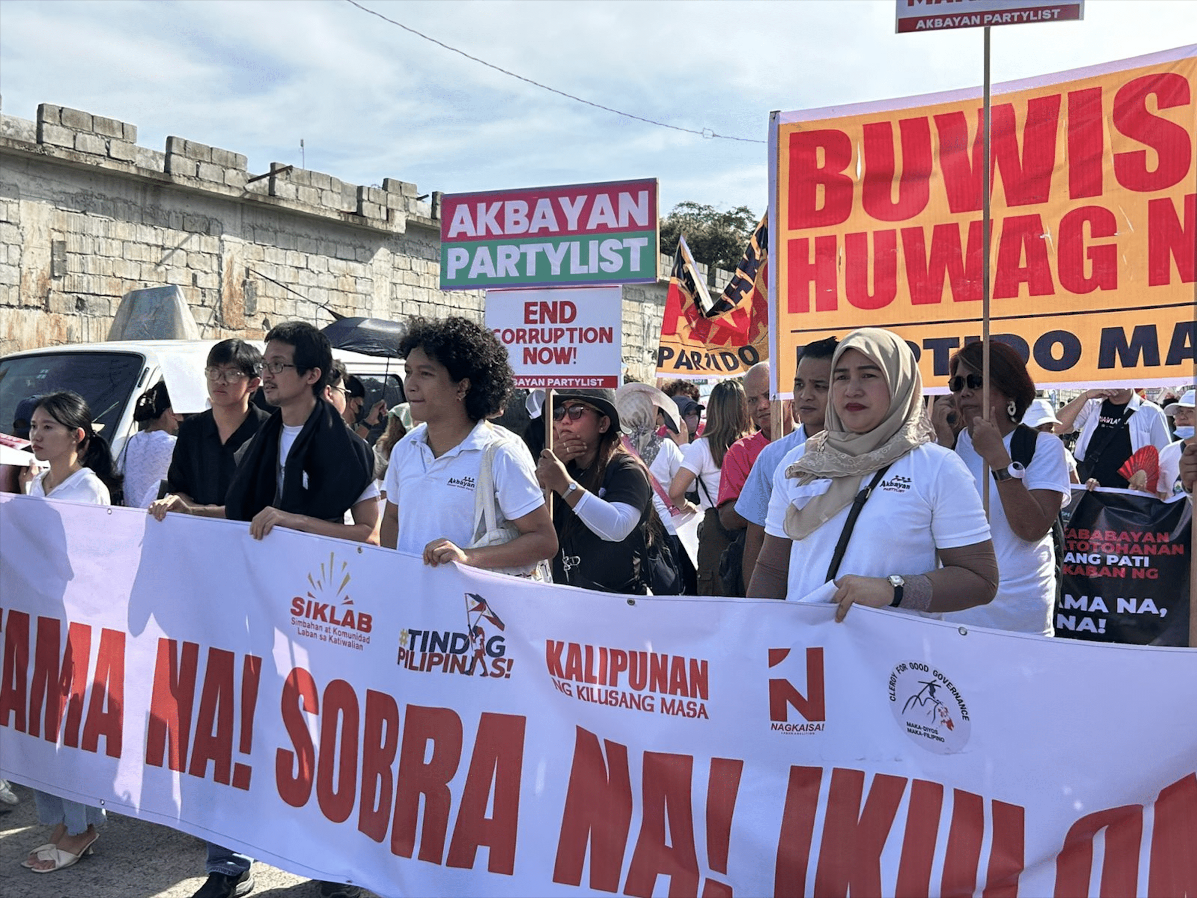 LOOK: Groups attend mass in White Plains, QC before anti-corruption rally
