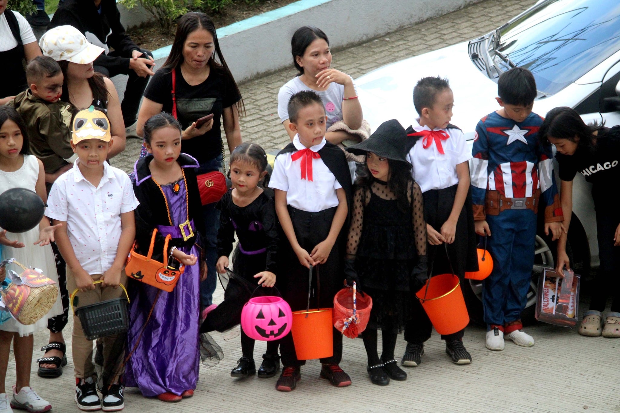 Undas in Bukidnon: Early, orderly cemetery visits in Valencia, San Fernando