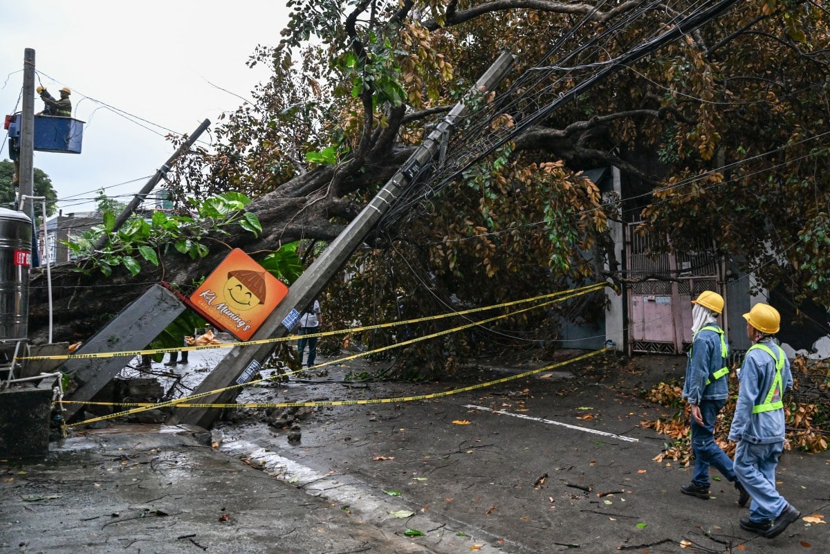 DPWH: 30 roads in PH remain impassable due to Typhoon Uwan