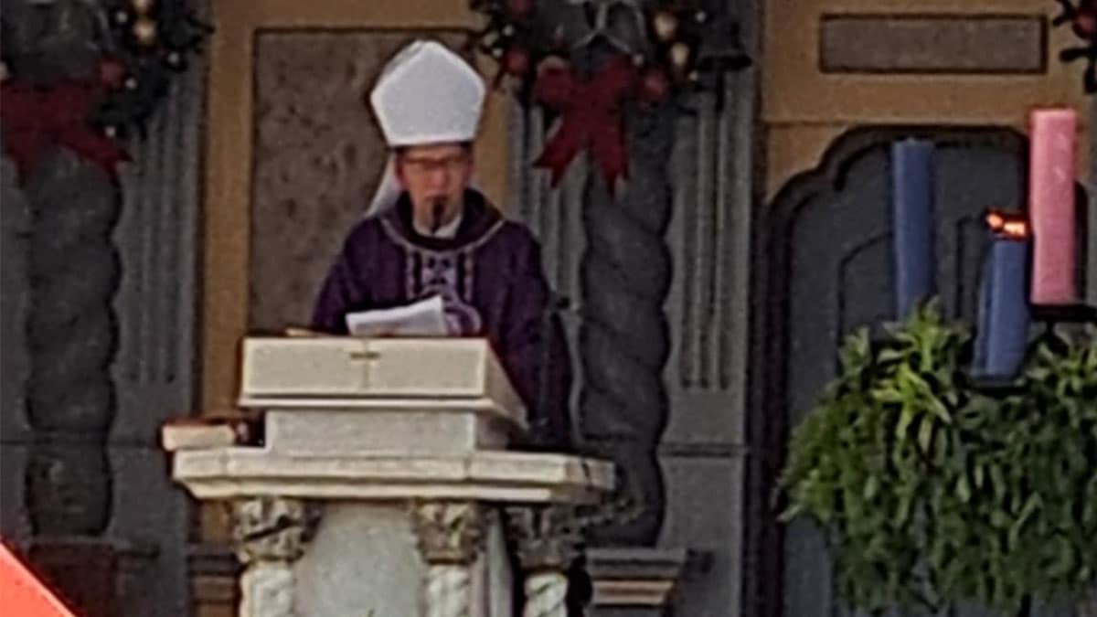 Cebu Archbishop Uy: PH is being `victimized by thieves’