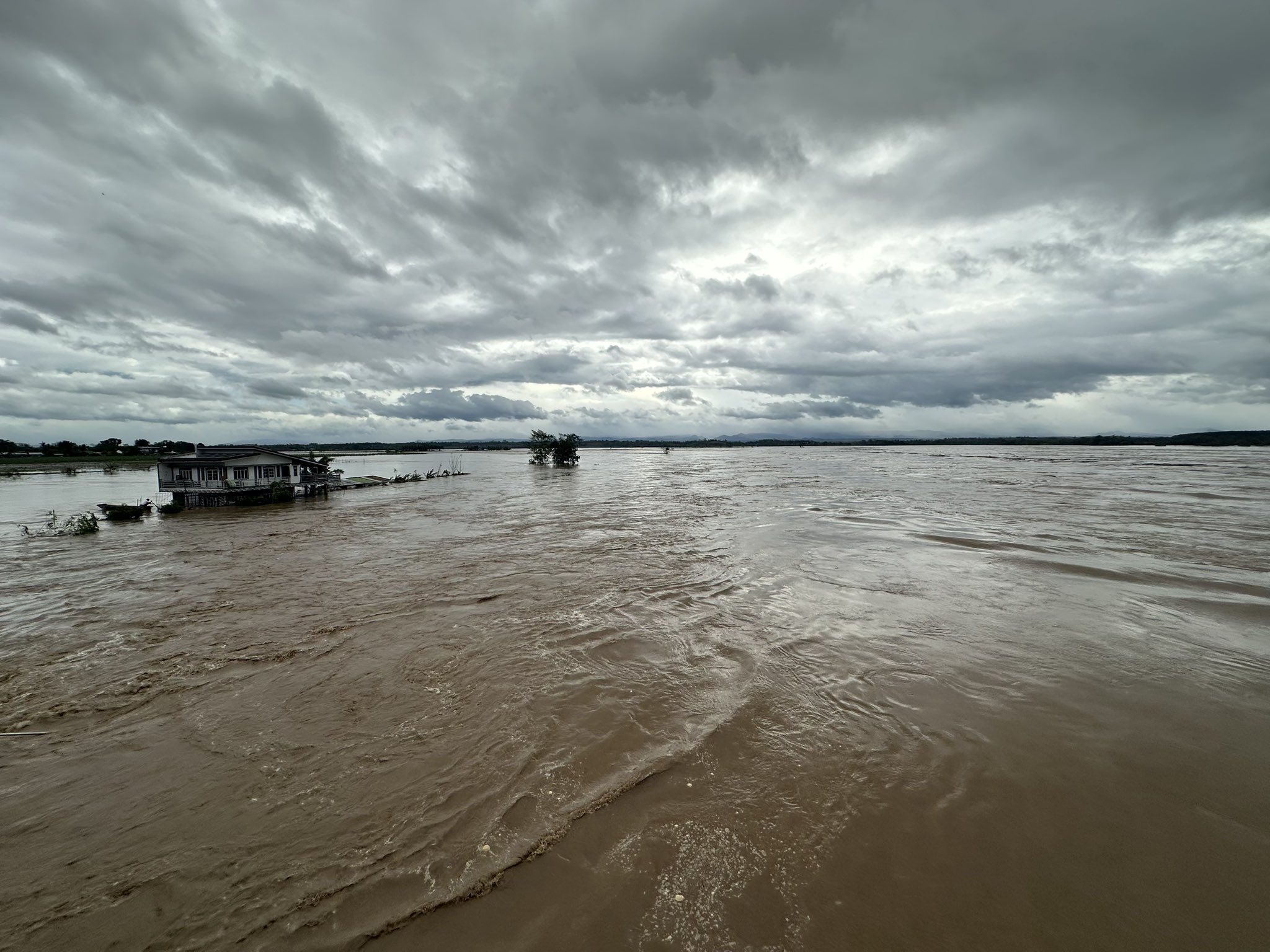 LOOK: Typhoon Uwan wreaks havoc in Isabela