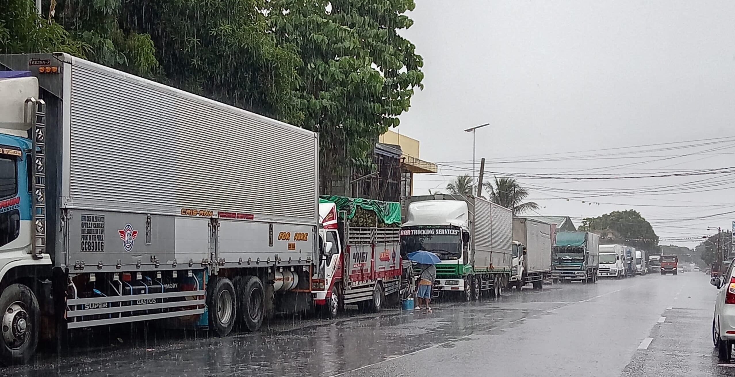 Thousands stranded but no travel casualties