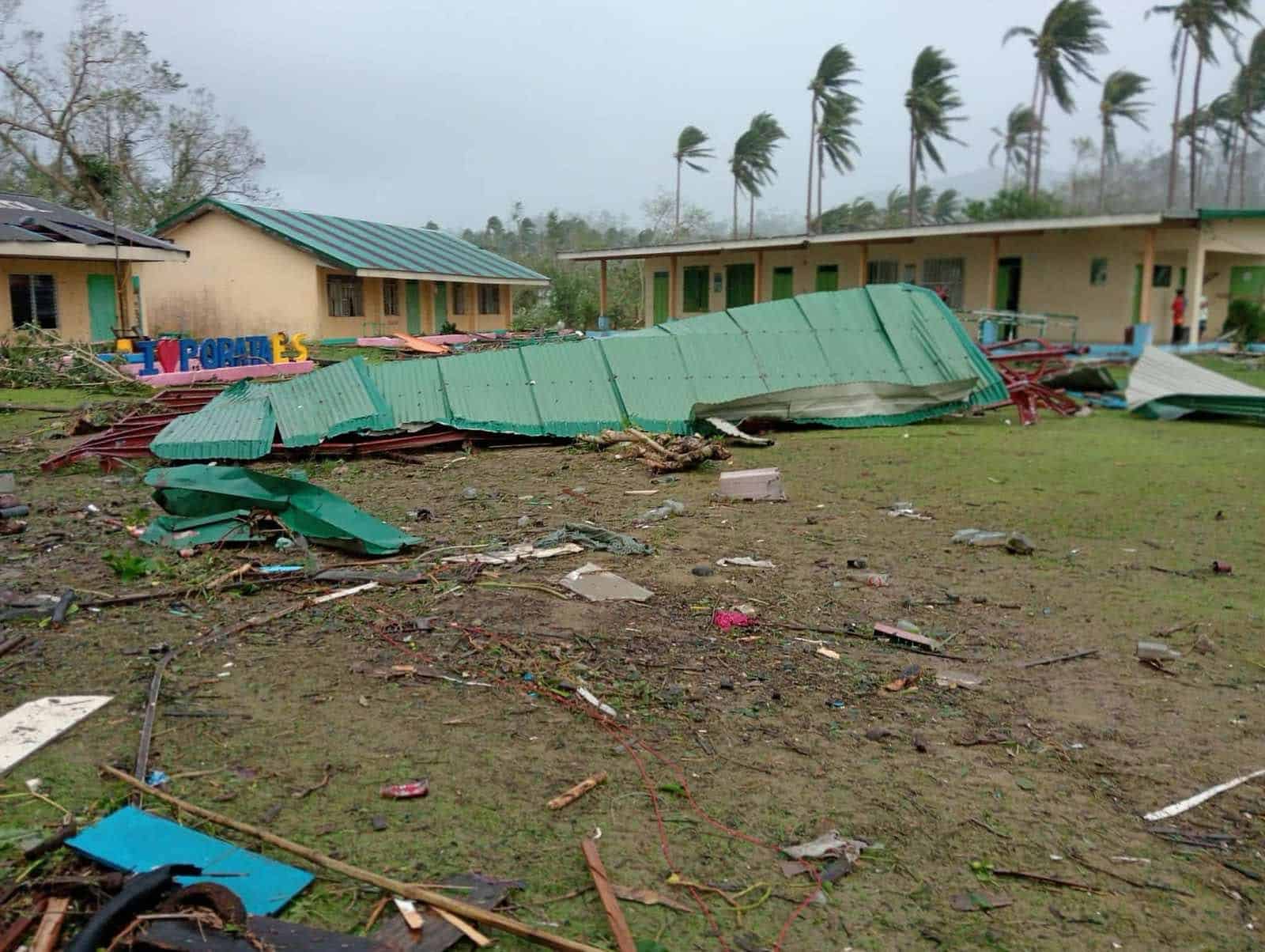 Typhoon Uwan death toll hits 6 – NDRRMC