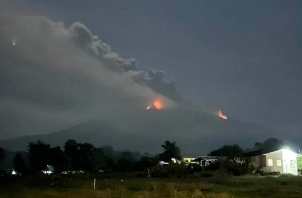 Negros towns call off classes on Friday as Kanlaon erupts anew