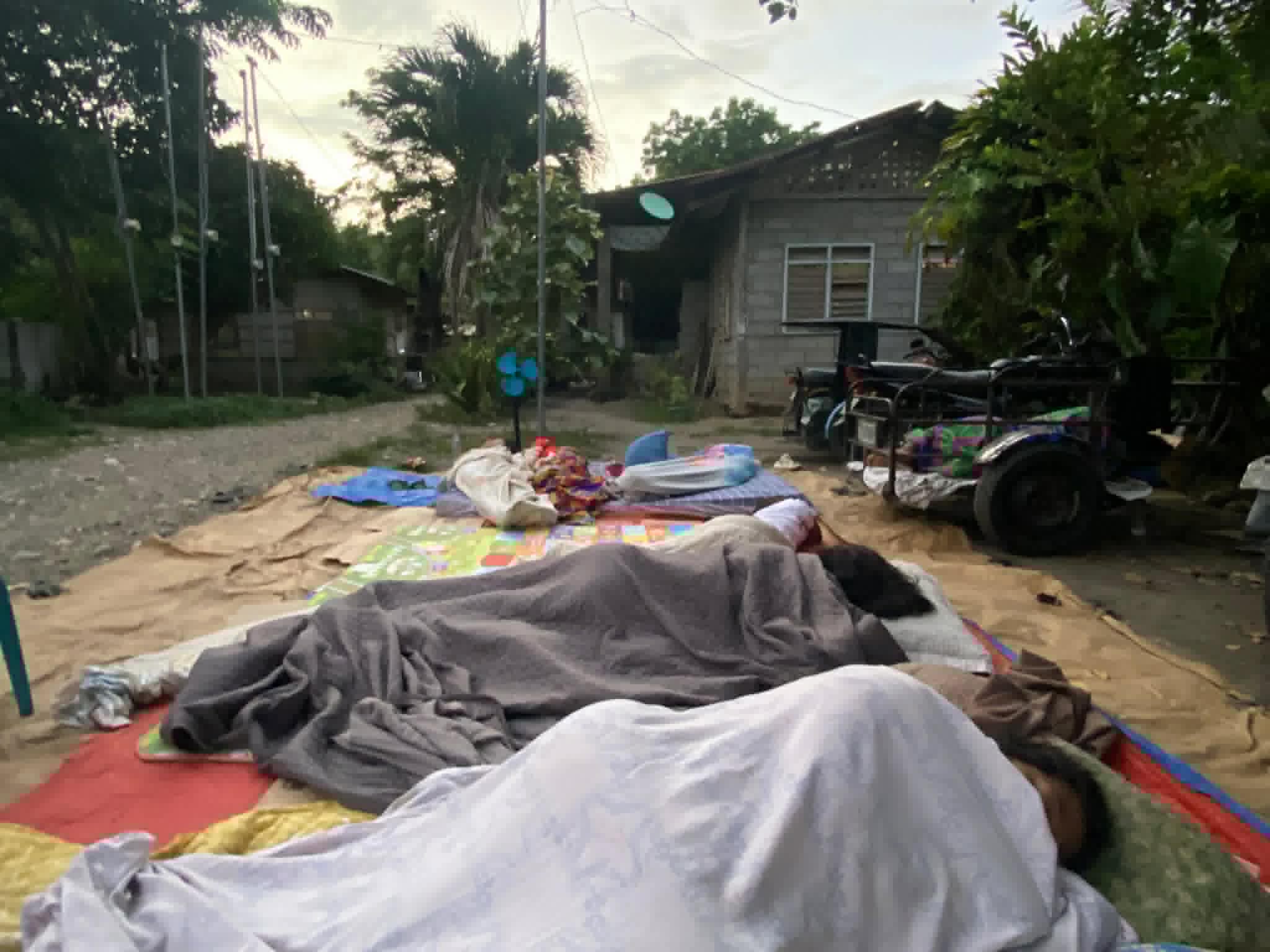 Sarangani families sleep on roadsides as aftershocks hit Mindanao